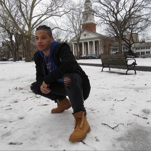 Meet your Posher, Ariel